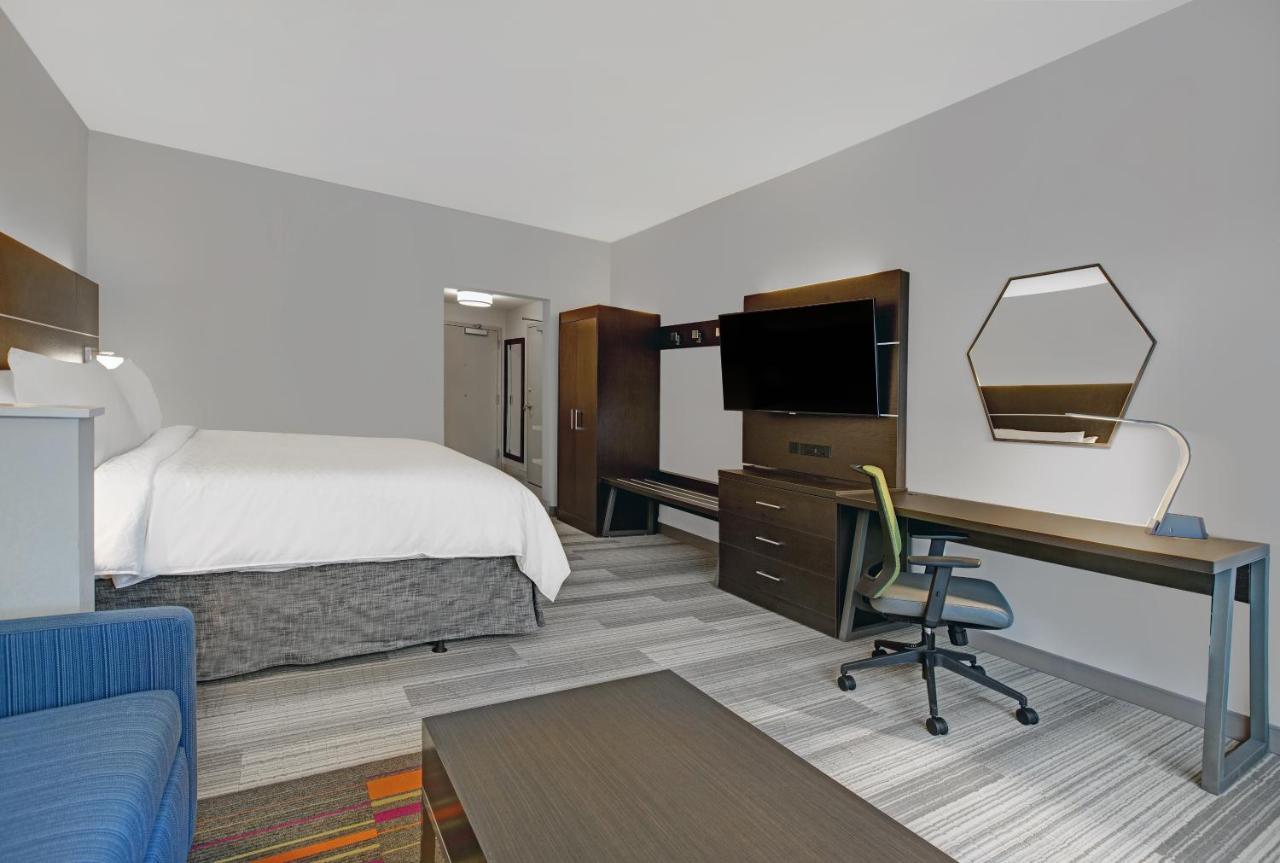 Holiday Inn Express - Milwaukee Downtown By Ihg Exterior photo