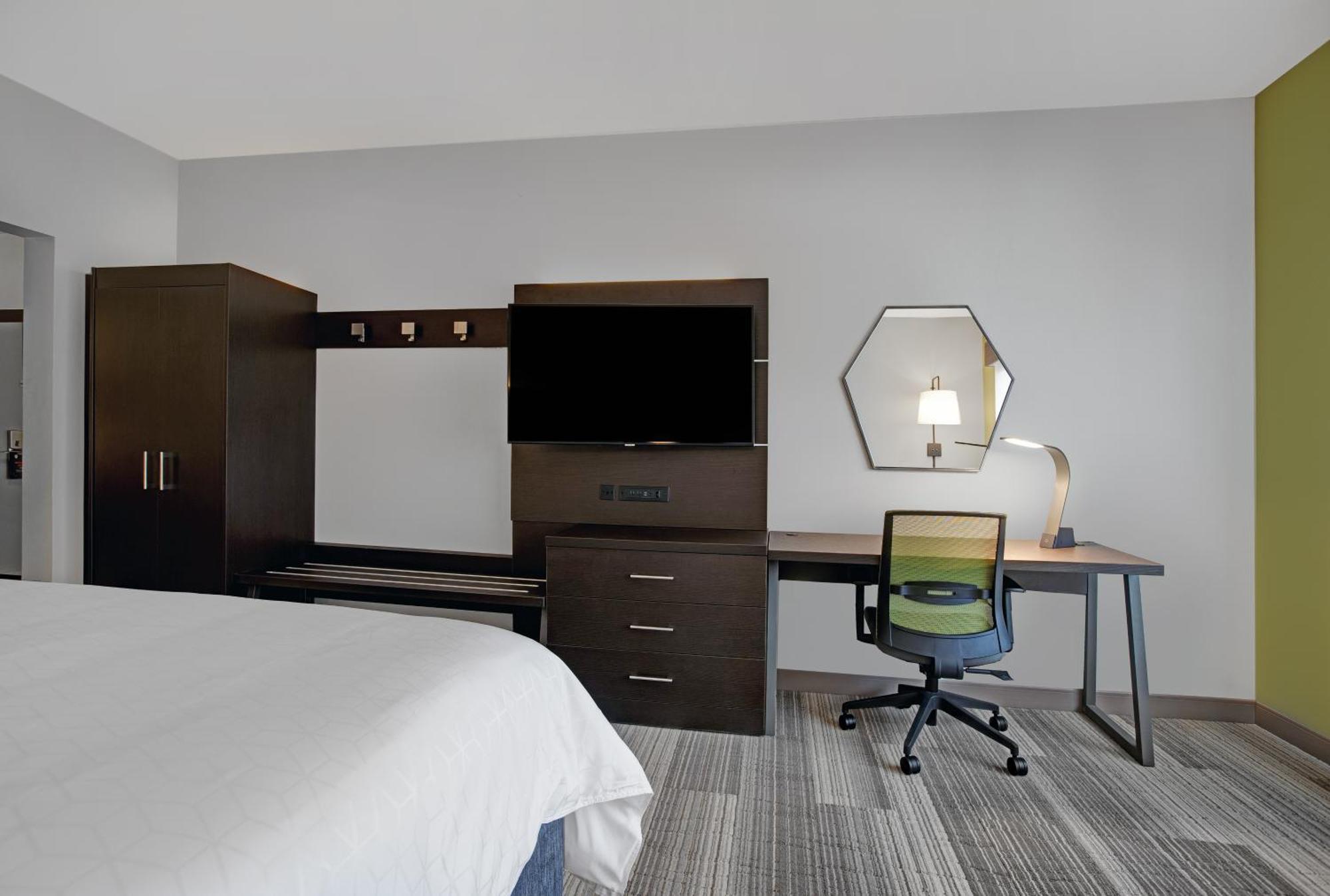 Holiday Inn Express - Milwaukee Downtown By Ihg Exterior photo